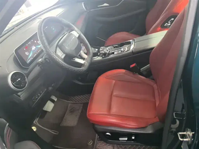 Forthing T5 Evo — Фото автомобиля 14