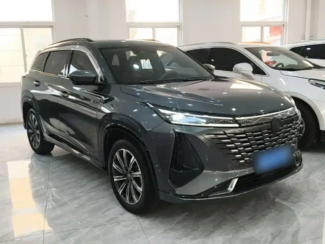 Changan CS75 Plus — Фото автомобиля 3