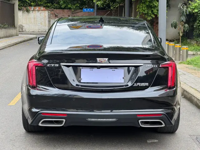 Cadillac CT5 — Фото автомобиля 10