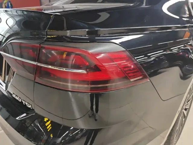 Volkswagen Phideon — Фото автомобиля 7