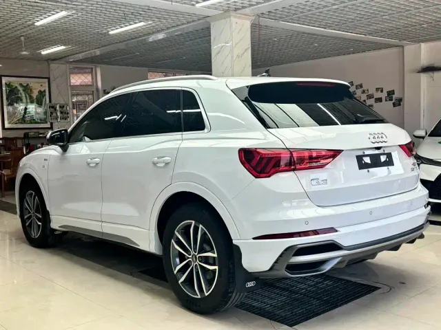 Audi Q3 — Фото автомобиля 6