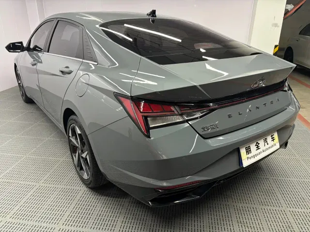 Hyundai Elantra — Фото автомобиля 17