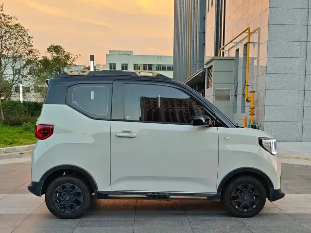 Wuling Hongguang Mini EV — Фото автомобиля 6