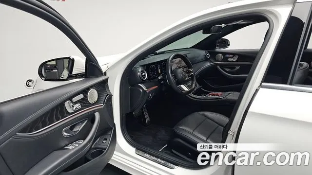 Mercedes-Benz E-Class W213 — Фото автомобиля 14