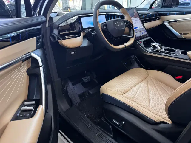 Geely Boyue L — Фото автомобиля 7
