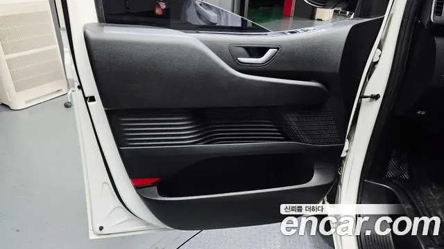 Hyundai Staria Staria Карго 5 мест — Фото автомобиля 6