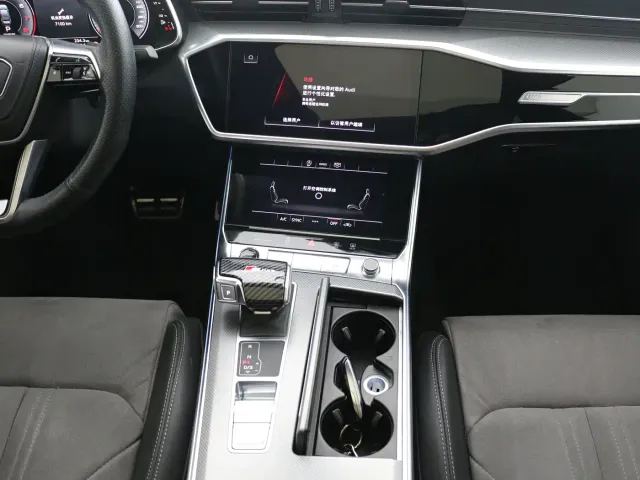 Audi A6L — Фото автомобиля 9