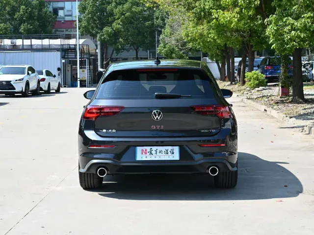 Volkswagen Golf GTI — Фото автомобиля 5