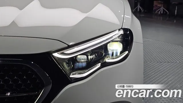Mercedes-Benz E-Class — Фото автомобиля 18