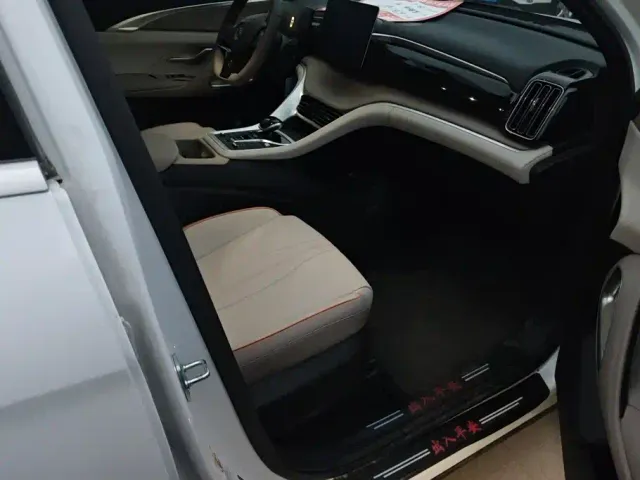 BYD Song Pro — Фото автомобиля 8