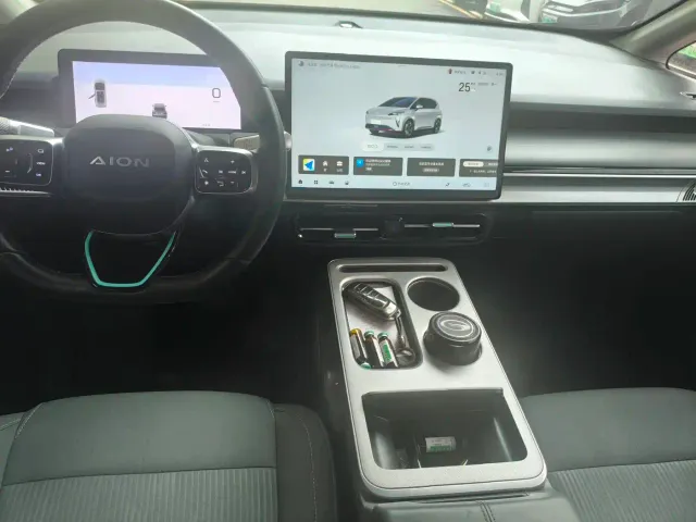 GAC Aion Y — Фото автомобиля 12