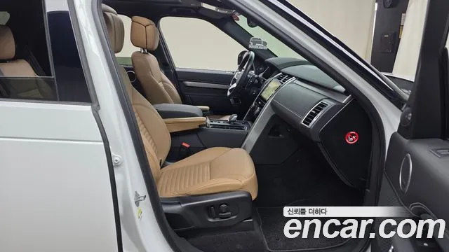 Land Rover Discovery — Фото автомобиля 17