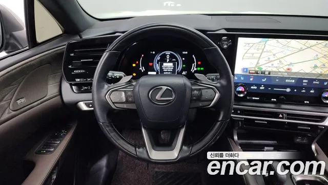 Lexus RX — Фото автомобиля 13