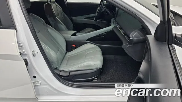 Hyundai AVANTE Новый Avante (CN7) — Фото автомобиля 12