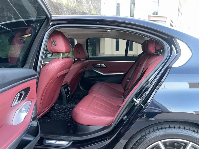 BMW 3 Series — Фото автомобиля 5