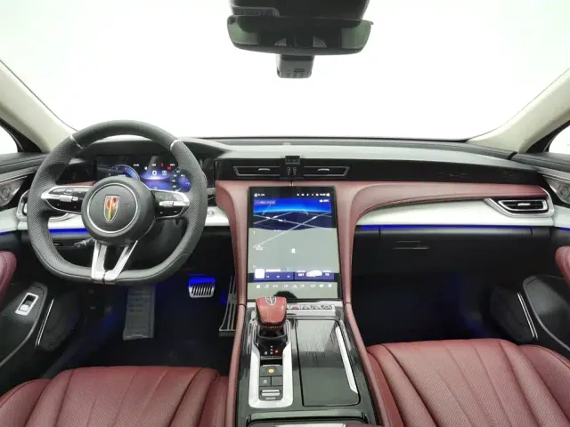 Hongqi H5 — Фото автомобиля 5