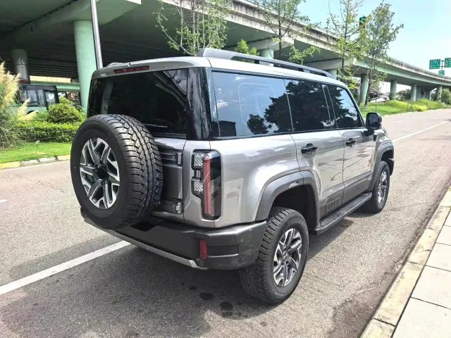 BAIC BJ40 — Фото автомобиля 2
