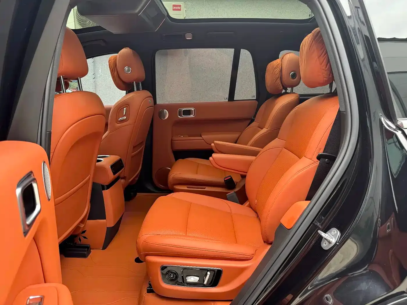 Li Auto Li L8 2024 Max — Фото автомобиля 7