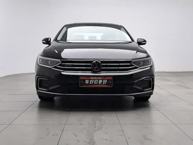 Volkswagen Magotan GTE Plug-in Hybrid 2022 GTE Luxury — Фото автомобиля 3