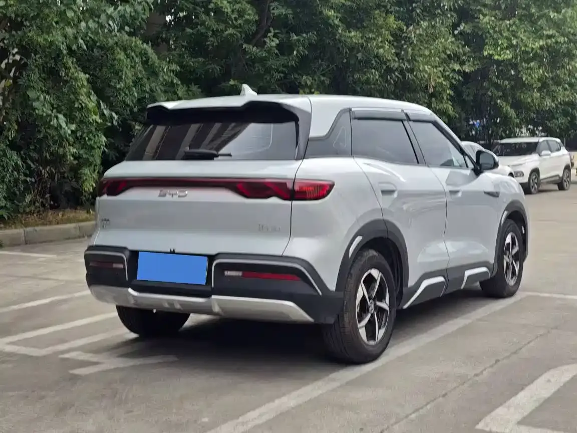 BYD Yuan UP 2024 401KM Leading Edition — Фото автомобиля 7