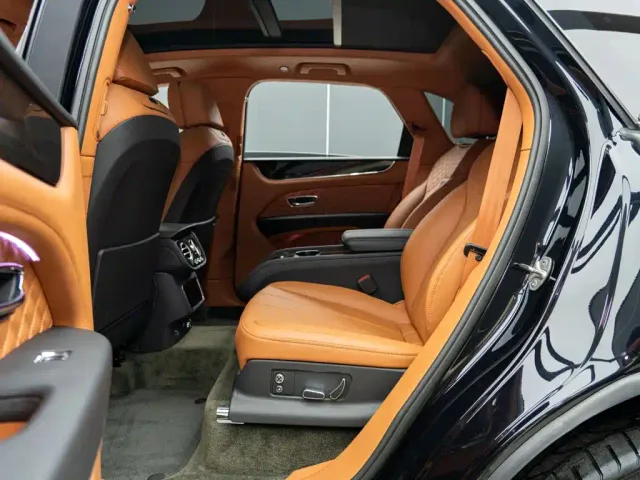 Bentley Bentayga — Фото автомобиля 13