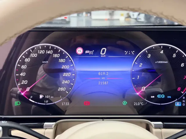Mercedes-Benz S-Class — Фото автомобиля 12