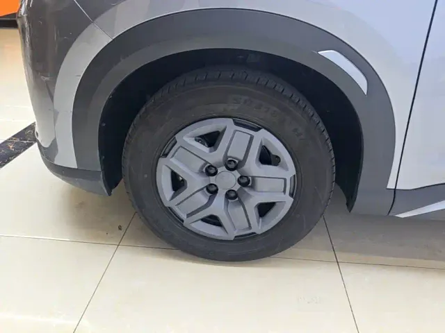 BYD Yuan UP — Фото автомобиля 22