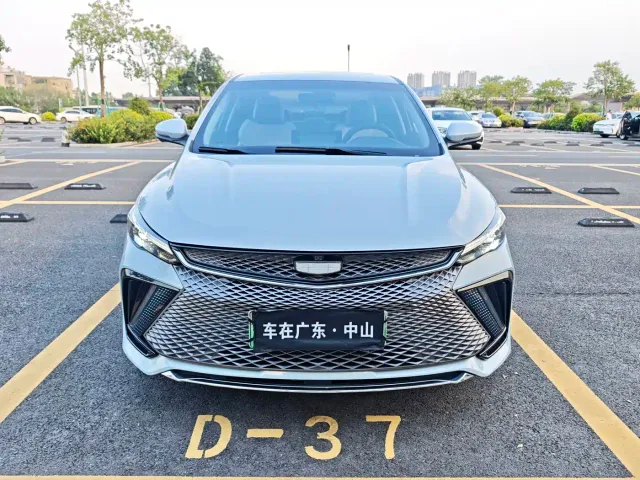 Geely Emgrand L — Фото автомобиля 2