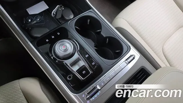 Kia Carnival 4th Gen — Фото автомобиля 12