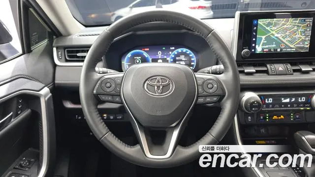 Toyota RAV4 — Фото автомобиля 13