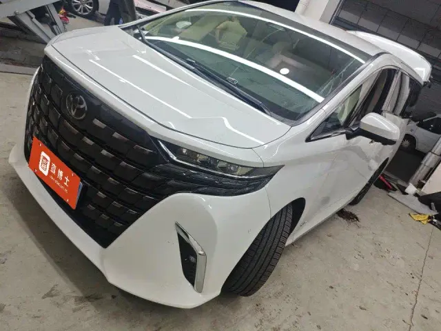 Фотография автомобиля — Toyota Alphard