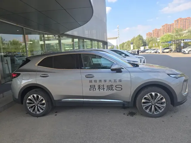 Buick Envision S — Фото автомобиля 6