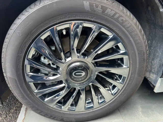 GAC Trumpchi M8 — Фото автомобиля 9