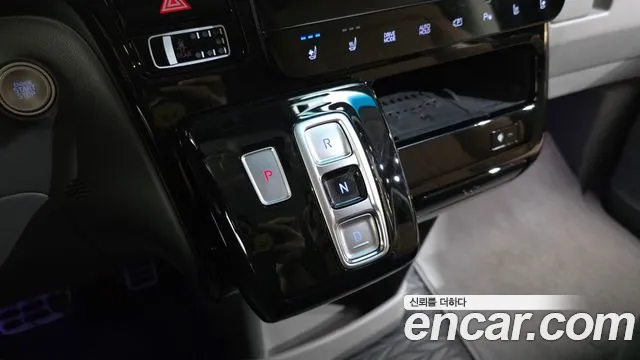 Hyundai Staria — Фото автомобиля 12