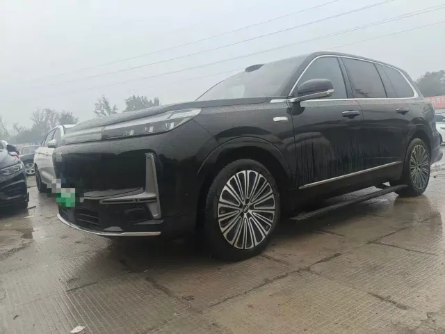 Фотография автомобиля — Geely Galaxy M9