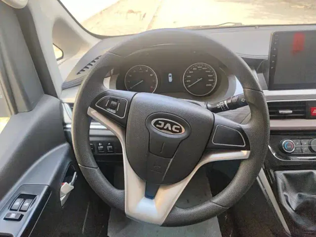 JAC Refine M3 — Фото автомобиля 15
