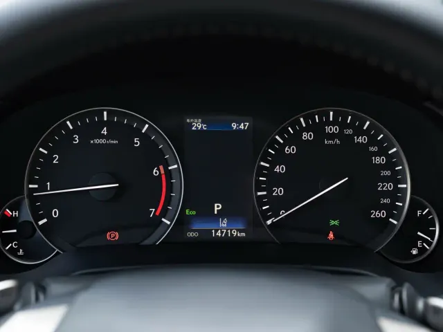 Lexus RX — Фото автомобиля 24