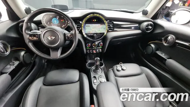 Mini Cooper — Фото автомобиля 7