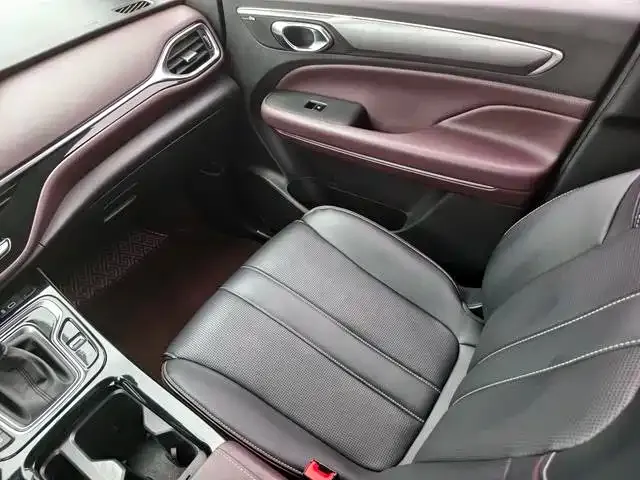 GAC Trumpchi M6 — Фото автомобиля 7