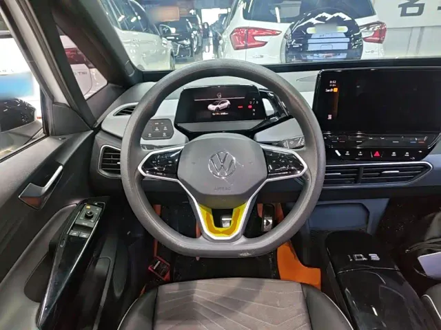 Volkswagen ID.3 — Фото автомобиля 10