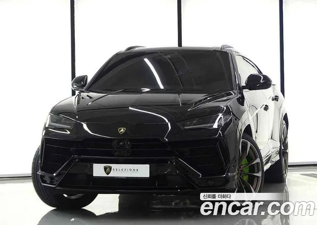 Lamborghini Urus — Фото автомобиля 2