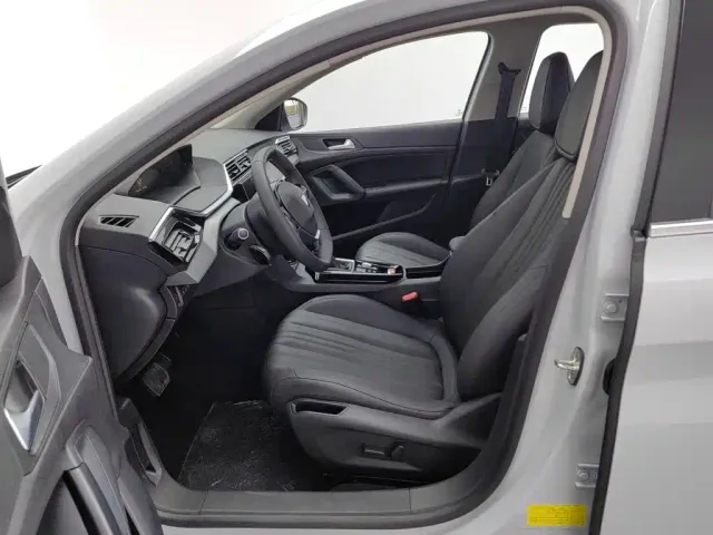 Peugeot 408 — Фото автомобиля 10