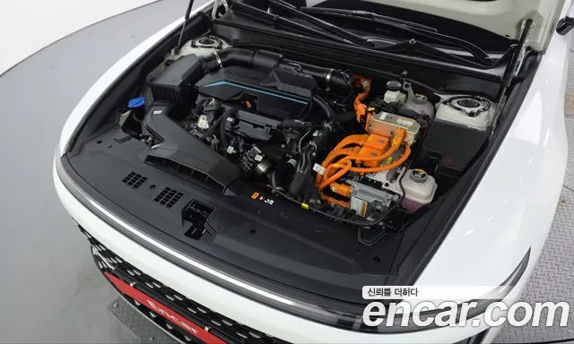 Hyundai Grandeur GN7 — Фото автомобиля 9