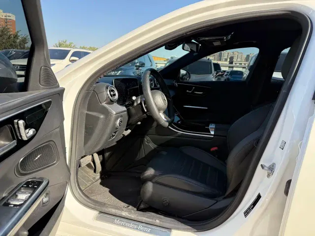 Mercedes-Benz C-Class — Фото автомобиля 7