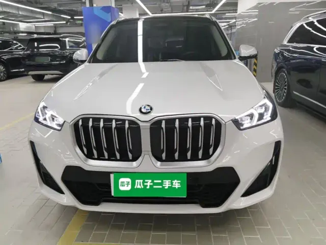 BMW X1 — Фото автомобиля 2