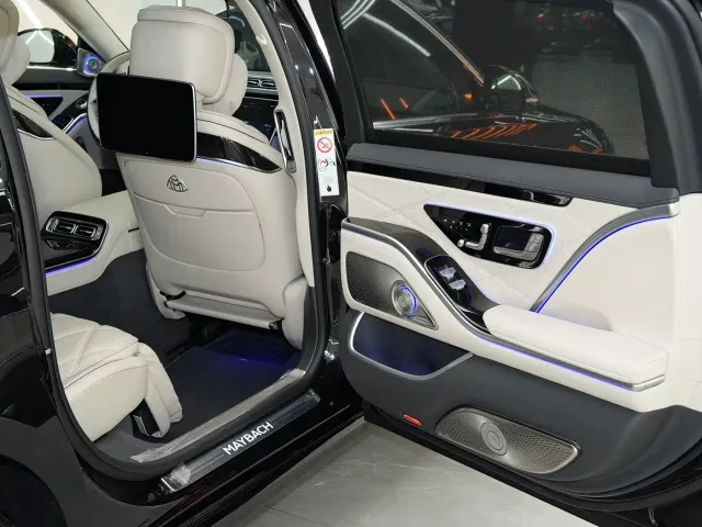 Mercedes-Benz Maybach S-Class — Фото автомобиля 24