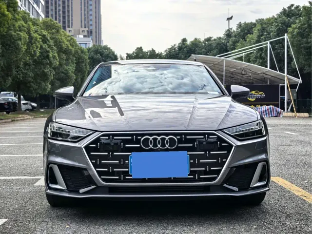 Audi A7L — Фото автомобиля 2