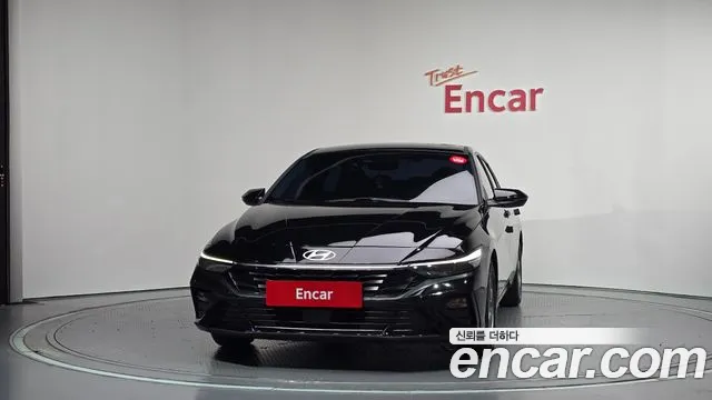 Hyundai Avante CN7 — Фото автомобиля 3