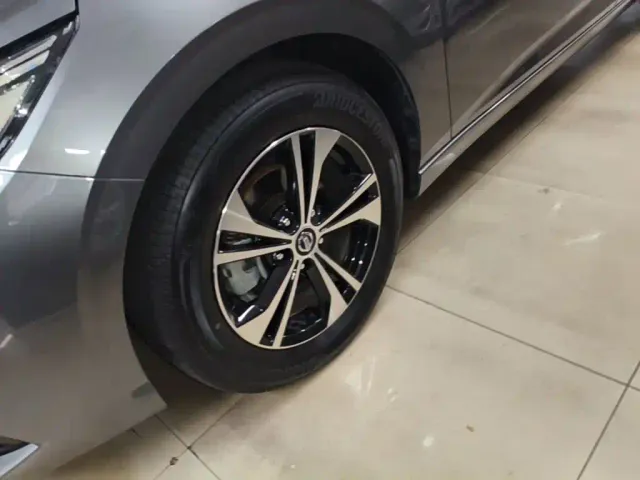 Nissan Sylphy — Фото автомобиля 22