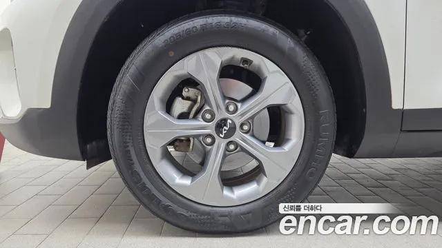 Kia Seltos Новый Seltos Бензин 2.0 2WD — Фото автомобиля 5